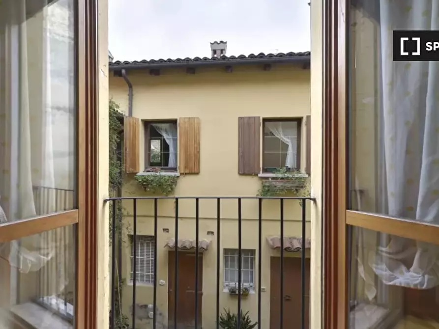 Immagine 13 di Appartamento in affitto  in Via Sant'Apollonia a Bologna