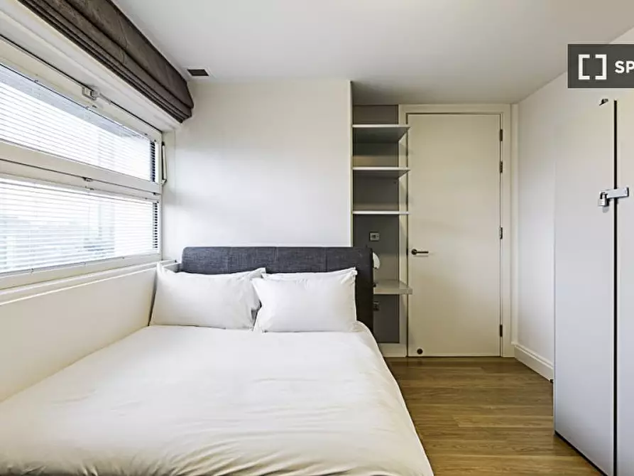 Immagine 5 di Appartamento in affitto  in Empire Square West a Camberwell