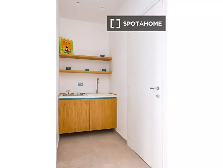 Immagine 10 di Appartamento in affitto  in Via Brombeis a Napoli