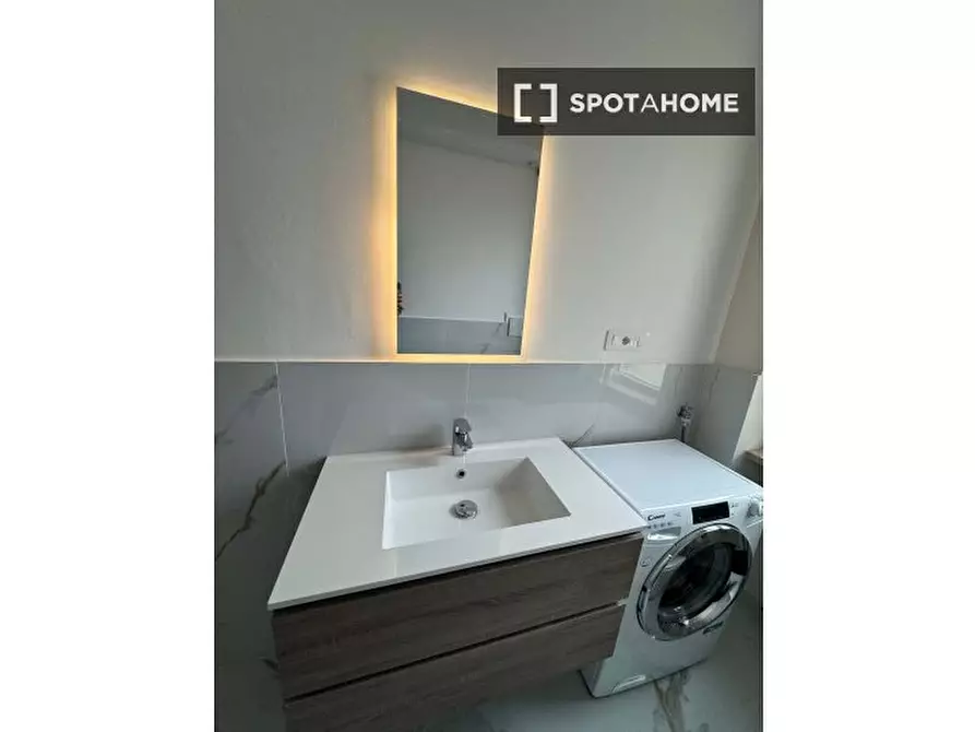 Immagine 10 di Appartamento in affitto  in Piazza della Repubblica a Torino