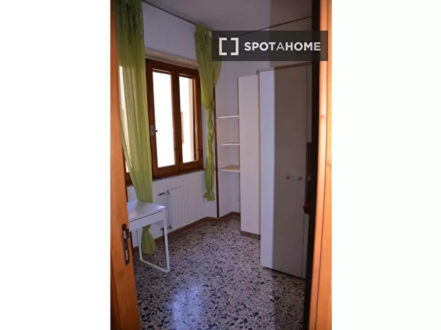 Immagine 3 di Camera condivisa in affitto  in Via Pola a Cagliari