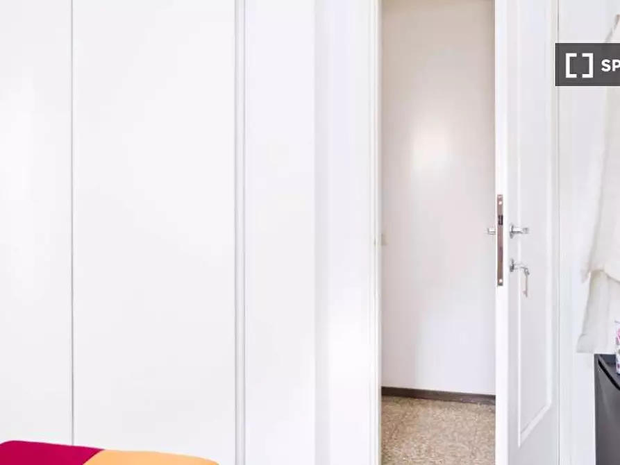 Immagine 2 di Camera condivisa in affitto  in Viale Carlo Espinasse Milan a Milano