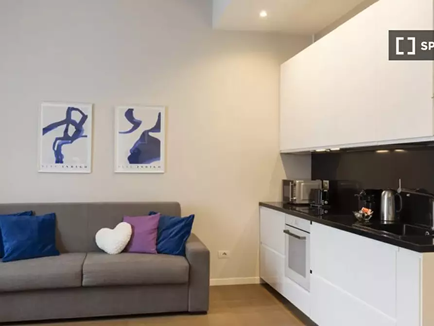 Immagine 2 di Appartamento in affitto  in Via della Moscova a Milano