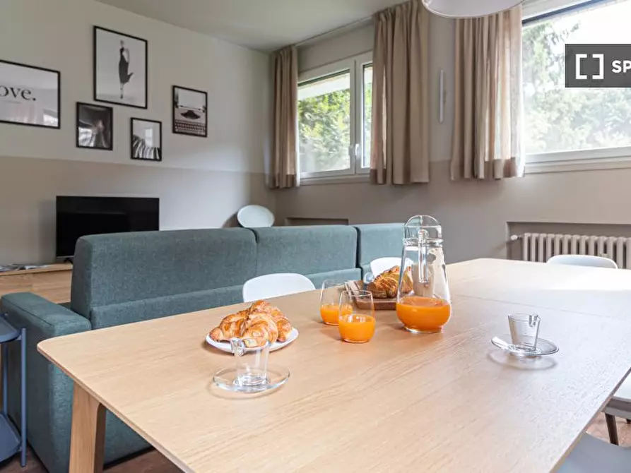 Immagine 10 di Appartamento in affitto  in Via Beato Angelico a Milano