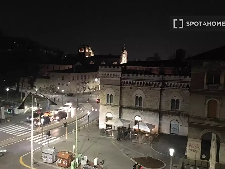 Immagine 15 di Camera condivisa in affitto  in Cesare Battisti a Brescia