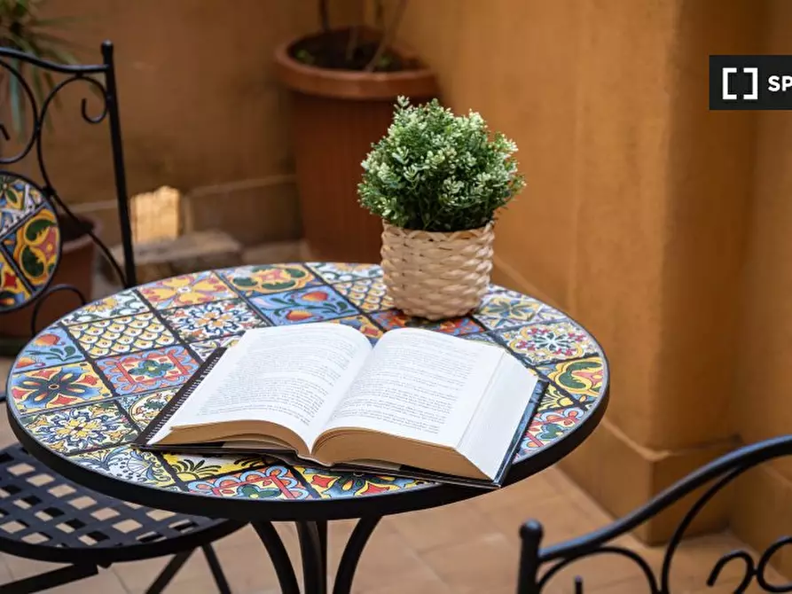 Immagine 12 di Appartamento in affitto  in Borgo Angelico a Roma