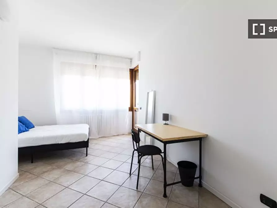 Immagine 3 di Camera condivisa in affitto  in Via Melchiorre Gioia a Milano