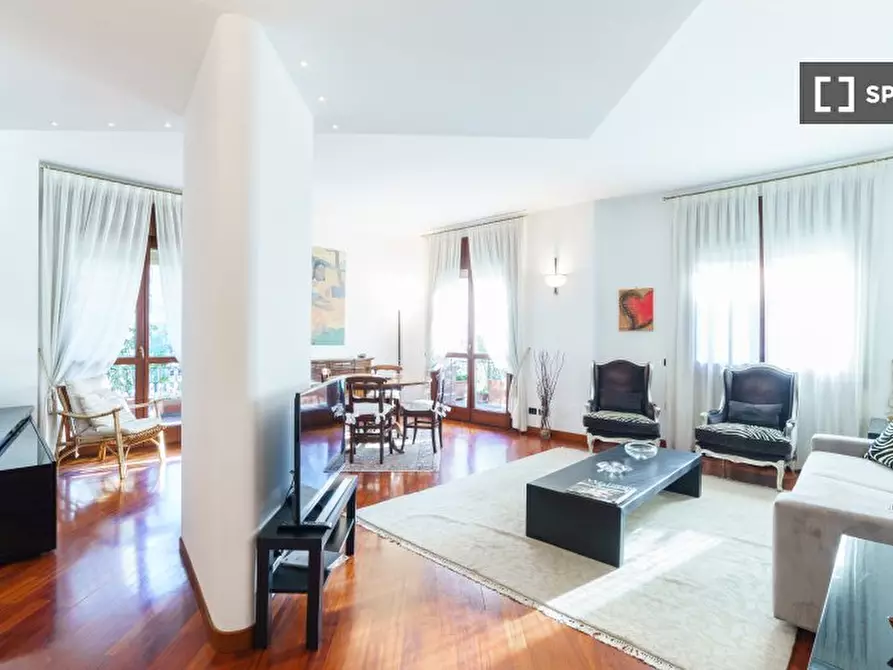 Immagine 19 di Appartamento in affitto  in Viale S. Gimignano a Milano