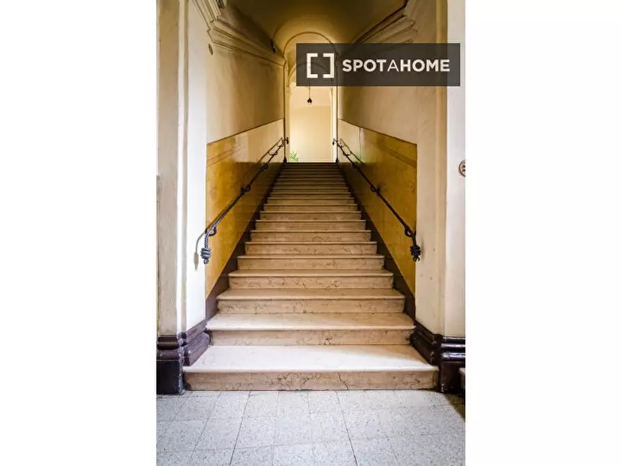 Immagine 3 di Appartamento in affitto  in Via San Vitale a Bologna