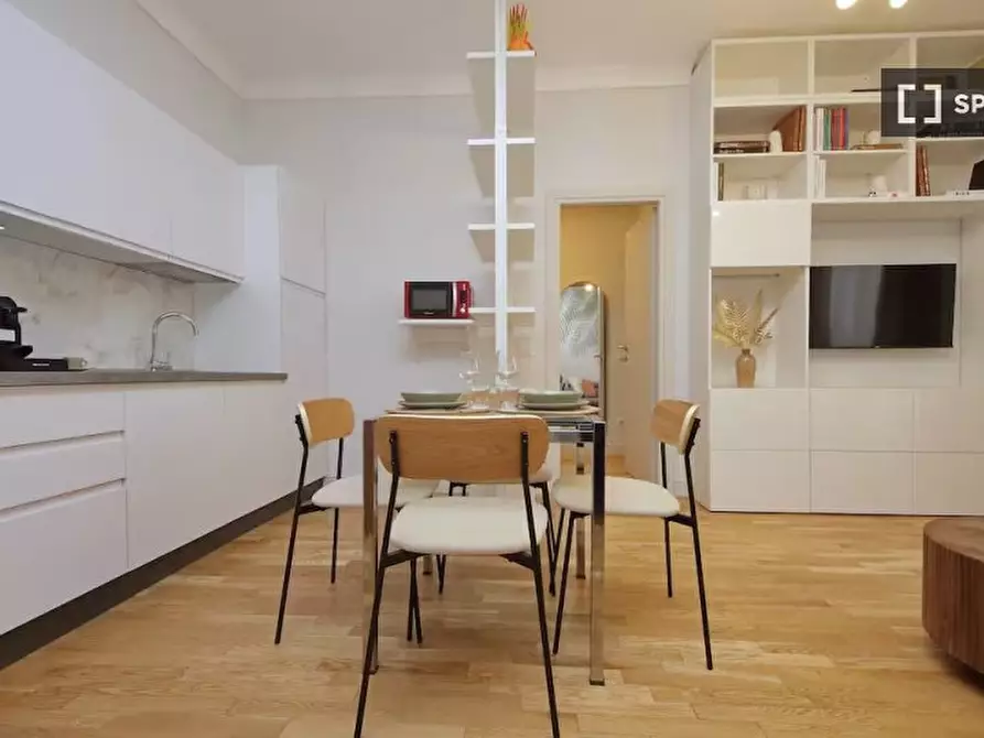 Immagine 10 di Appartamento in affitto  in Via Carlo Cattaneo a Roma