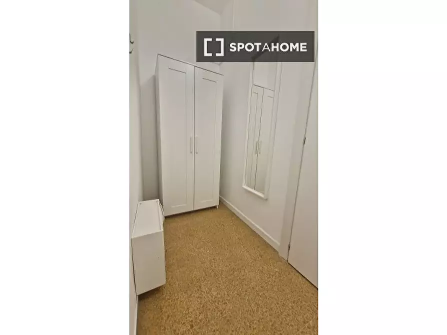 Immagine 19 di Camera condivisa in affitto  in Lungotevere di Pietra Papa a Roma