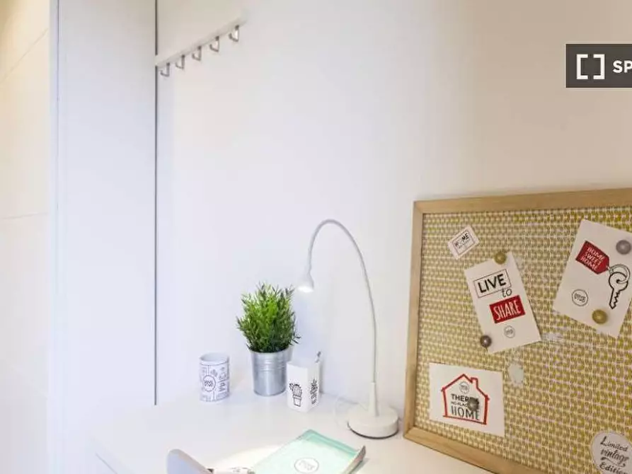 Immagine 7 di Camera condivisa in affitto  in Via Salvatore Barzilai a Milano