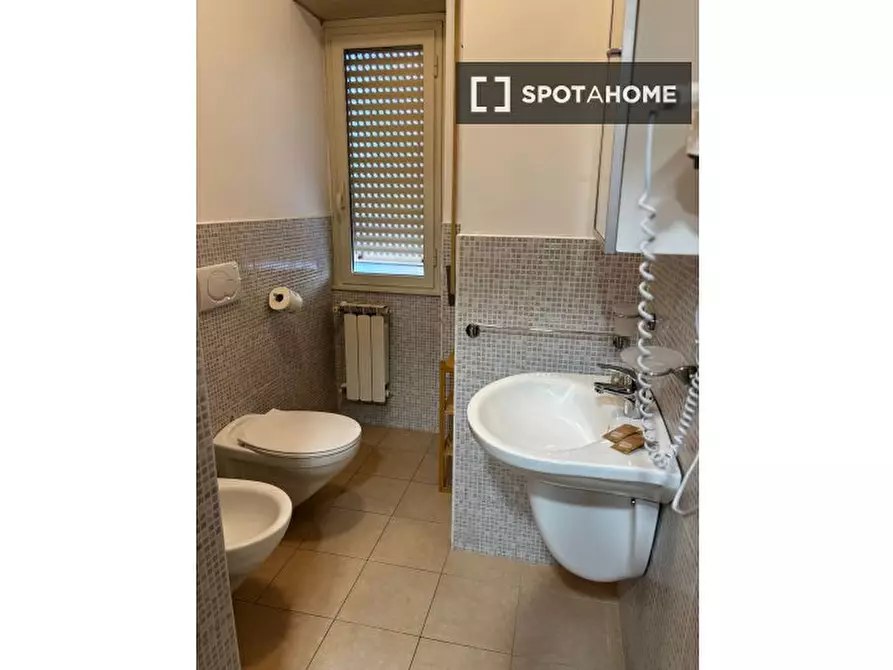 Immagine 16 di Ufficio in affitto  in Via Prenestina a Roma