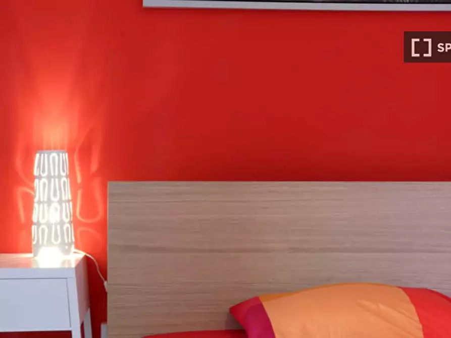 Immagine 4 di Camera condivisa in affitto  in Via Salvatore Barzilai a Milano