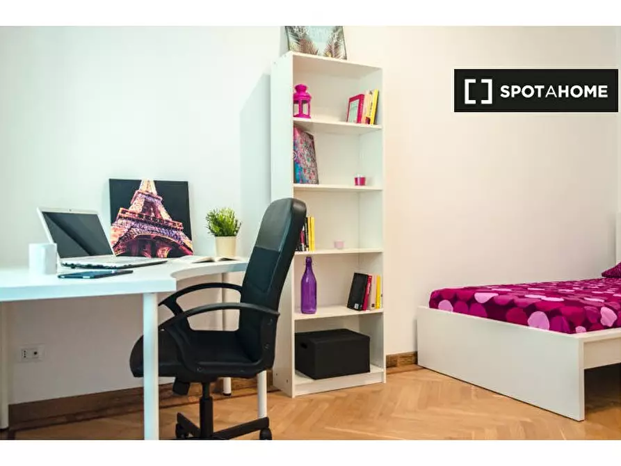 Immagine 5 di Camera condivisa in affitto  in Via Sant'Agostino a Torino