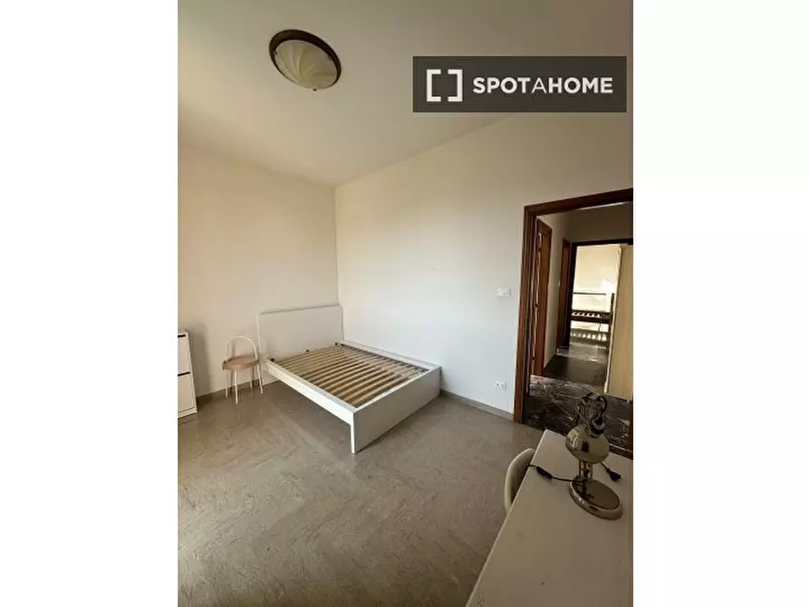 Immagine 15 di Camera condivisa in affitto  in Viale Felsina a Bologna