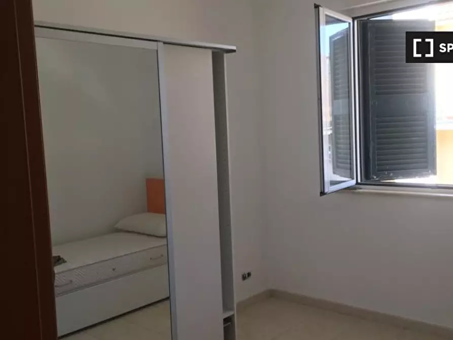 Immagine 2 di Camera condivisa in affitto  in Via Pier Andrea Fontebasso a Roma