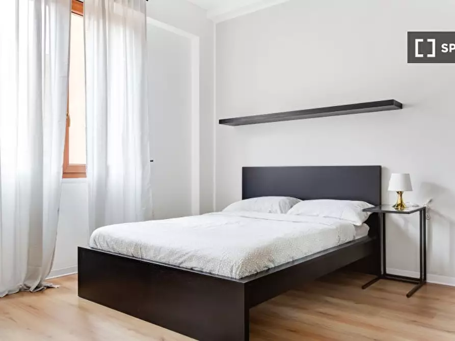 Immagine 1 di Camera condivisa in affitto  in Via Stromboli a Milano