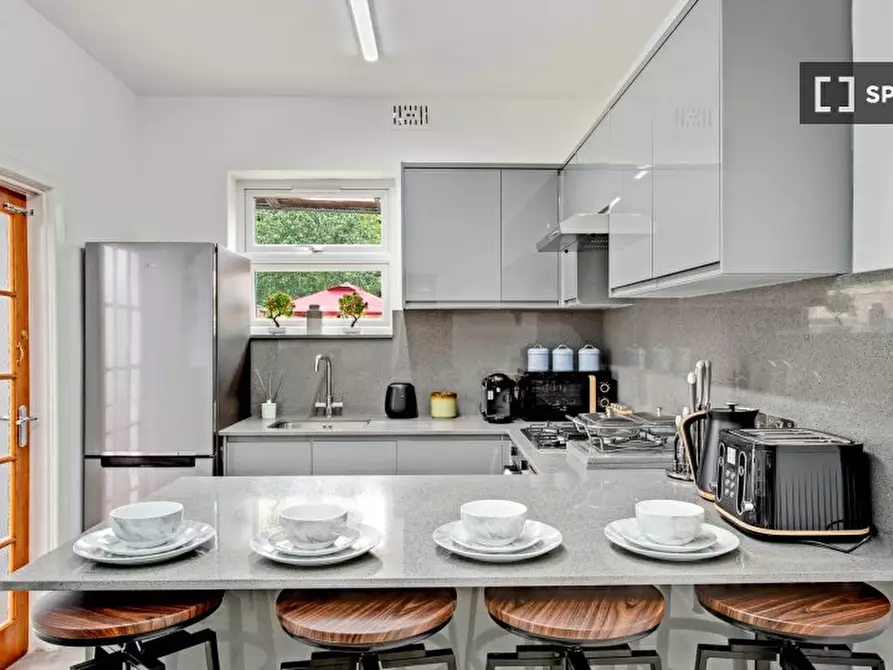Immagine 7 di Appartamento in affitto  in Mitchley Rd a Tottenham