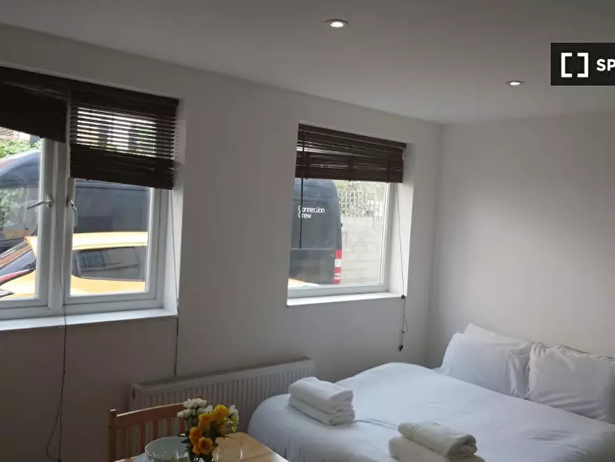 Immagine 7 di Ufficio in affitto  in St James's Rd a Camberwell