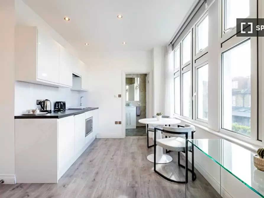 Immagine 6 di Ufficio in affitto  in a Southfield Rd a Hounslow