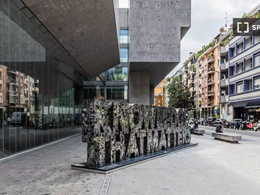 Immagine 19 di Camera condivisa in affitto  in Viale Bligny a Milano