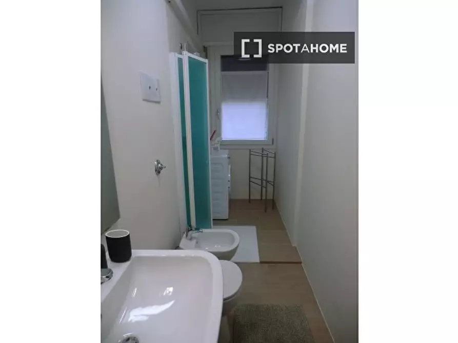 Immagine 19 di Camera condivisa in affitto  in Via Pio X a Padova