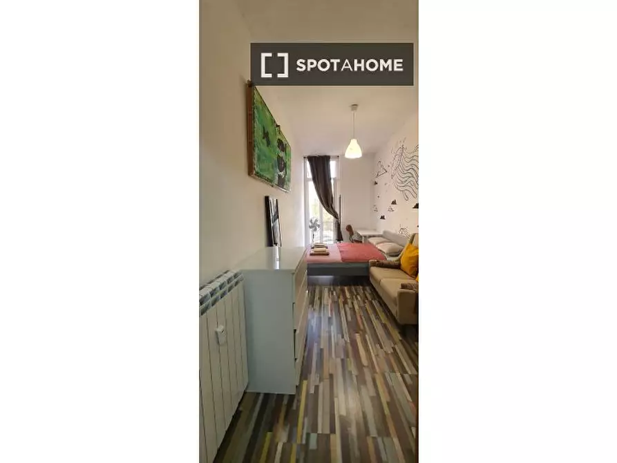 Immagine 4 di Camera condivisa in affitto  in Via Bartolomeo Perestrello a Roma