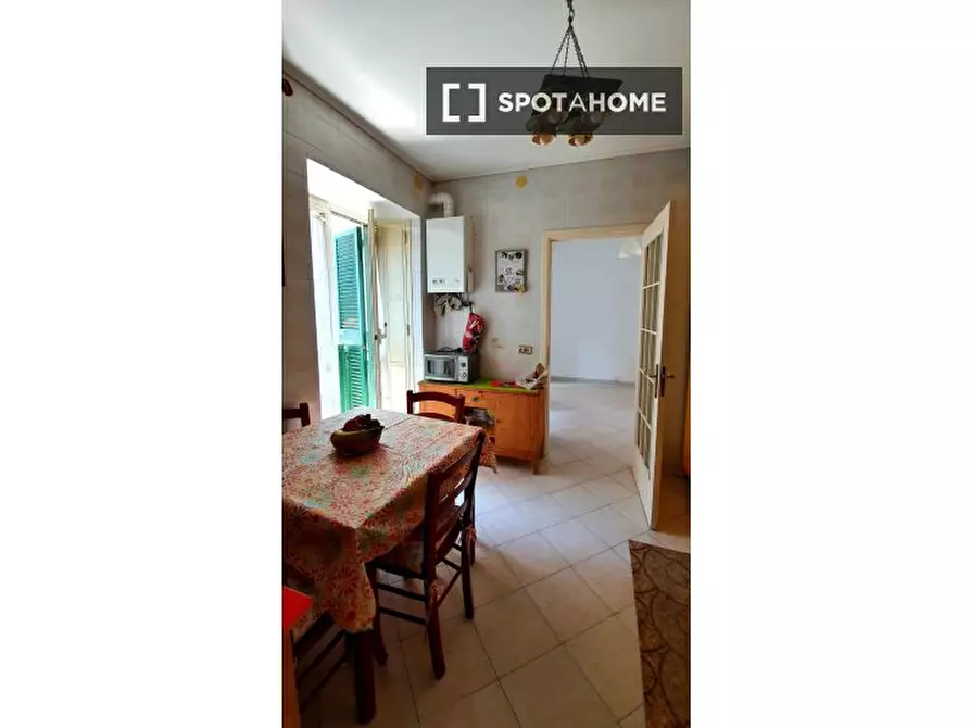 Immagine 7 di Appartamento in affitto  in Via Santa Teresella degli Spagnoli a Napoli