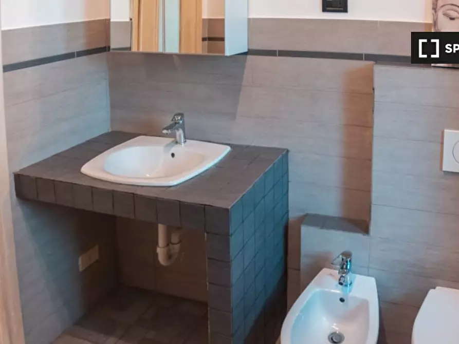 Immagine 8 di Camera condivisa in affitto  in Via Frinco a Torino