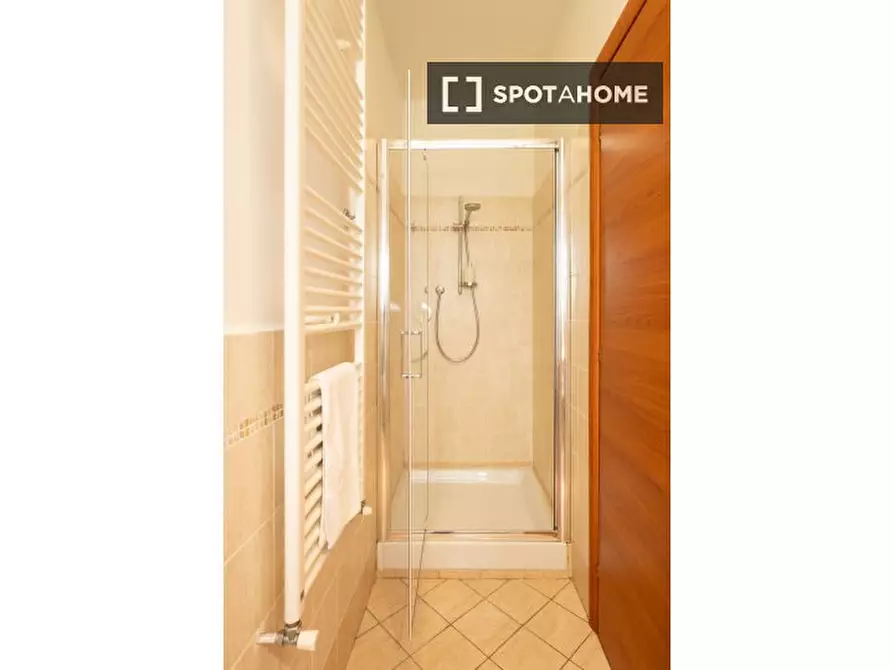 Immagine 12 di Appartamento in affitto  in Via Ugo Foscolo a Firenze