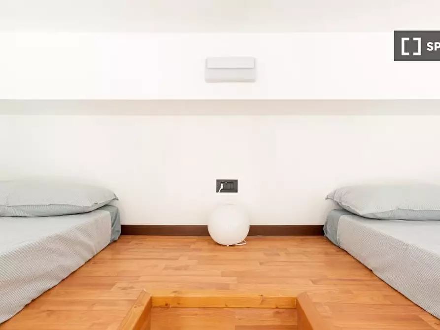 Immagine 2 di Ufficio in affitto  in Corso Magenta a Milano