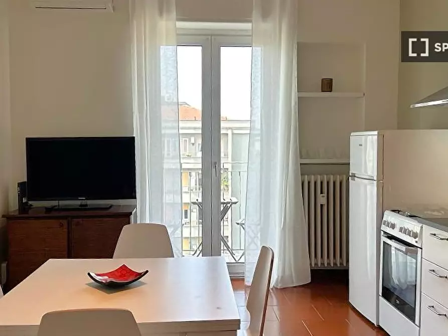 Immagine 4 di Appartamento in affitto  in Via Tavazzano a Milano