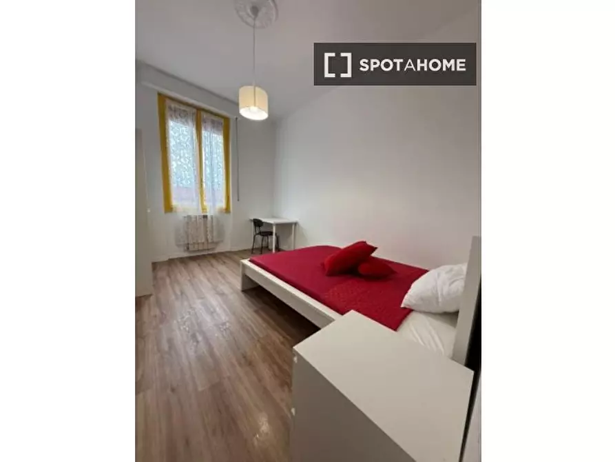 Immagine 4 di Camera condivisa in affitto  in Piazza di S. Jacopino a Firenze