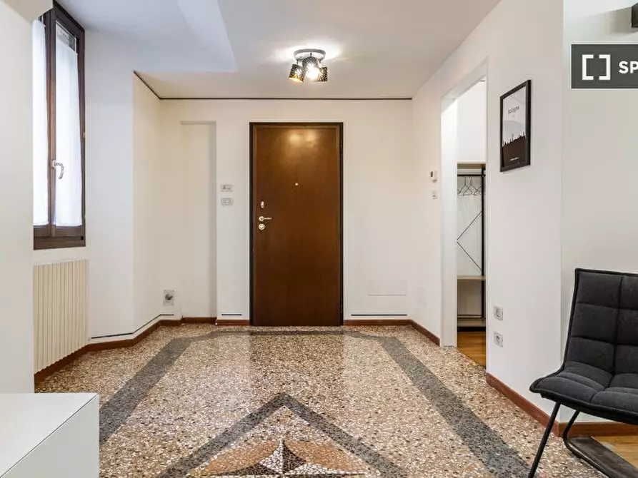 Immagine 15 di Ufficio in affitto  in Str. Maggiore a Bologna