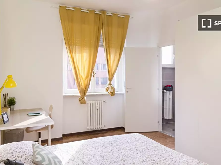 Immagine 1 di Camera condivisa in affitto  in Via Dei Mandorli Milan a Buccinasco