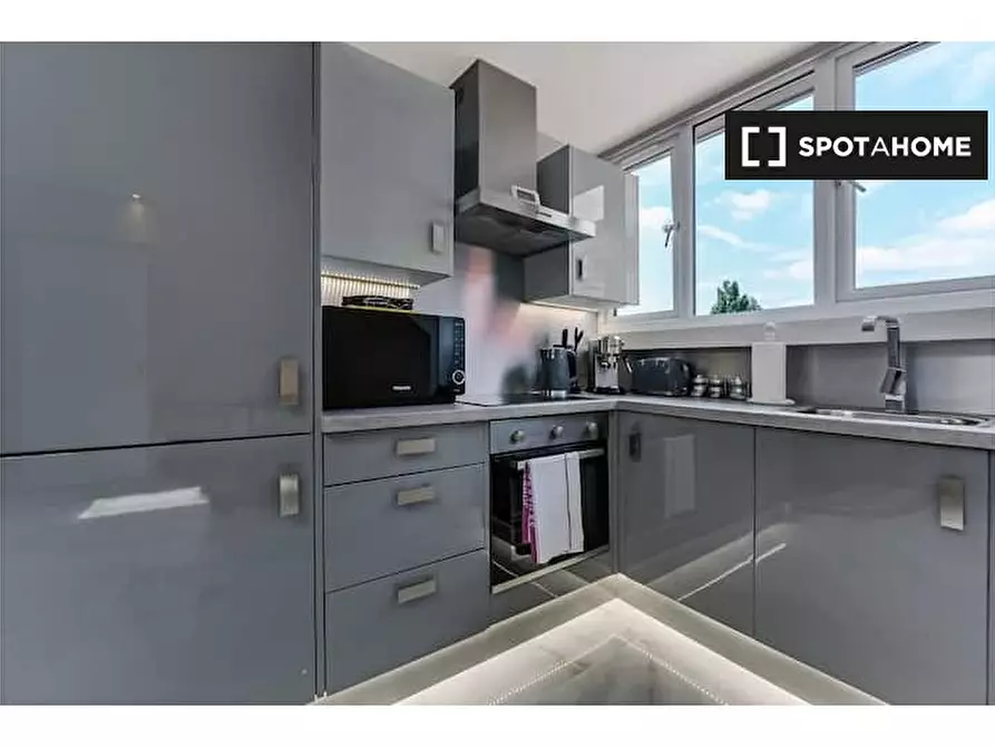 Immagine 10 di Appartamento in affitto  in Flat Goldman House - 122 Wembley Park drive HA9 8HP a Brent