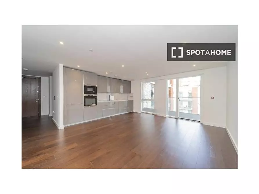 Immagine 2 di Appartamento in affitto  in Lanchester Way a Wandsworth