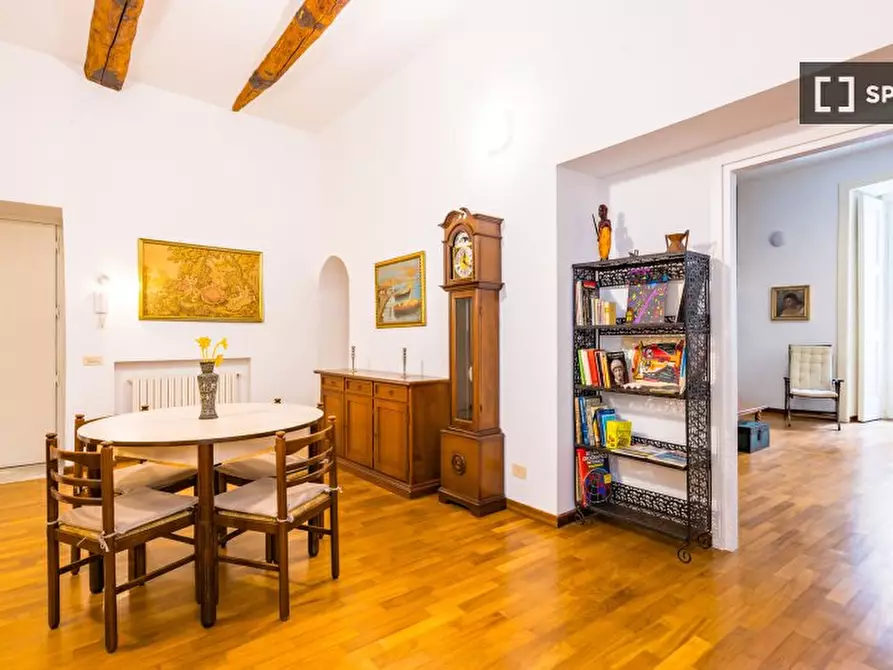 Immagine 10 di Appartamento in affitto  in Vico Santa Teresella Degli Spagnoli a Napoli