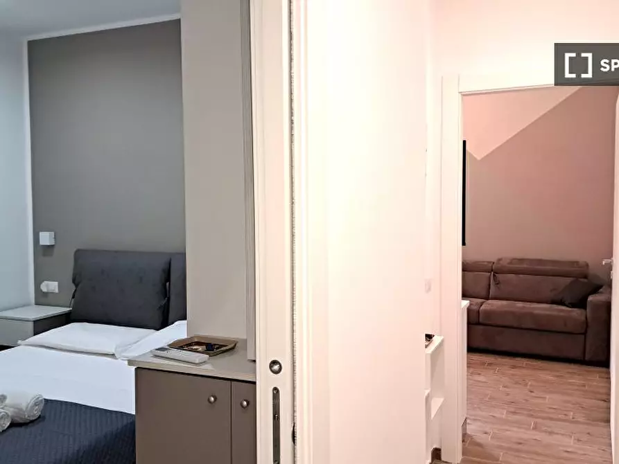 Immagine 5 di Appartamento in affitto  in Via Appia Nuova a Roma