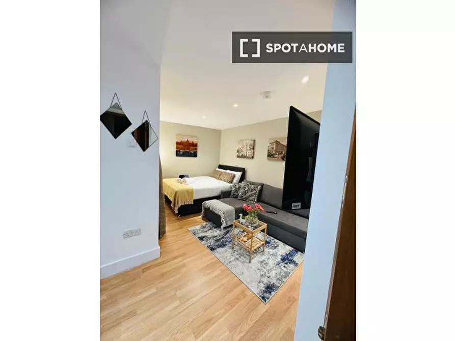 Immagine 4 di Appartamento in affitto  in Bell Street a Camden Town