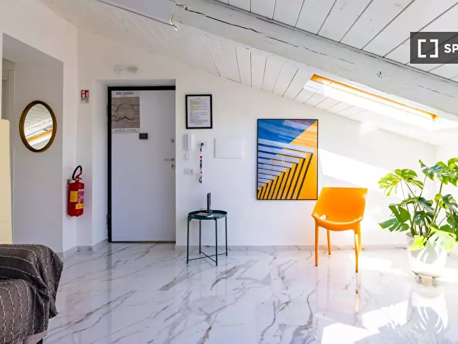 Immagine 2 di Appartamento in affitto  in Corso Giuseppe Garibaldi a Napoli