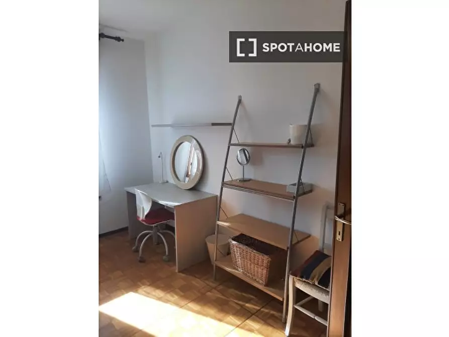 Immagine 1 di Camera condivisa in affitto  in Via Querini a Padova