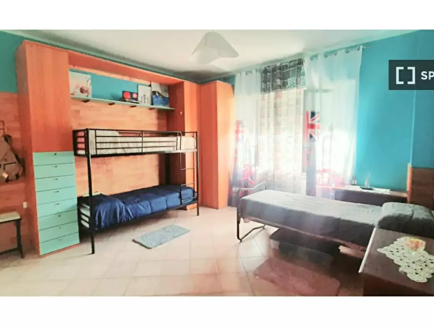 Immagine 2 di Camera condivisa in affitto  in Via Cesare Bazzani a Roma