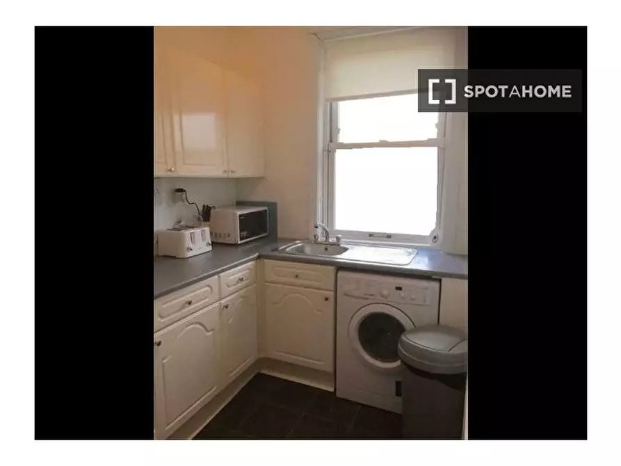 Immagine 11 di Camera condivisa in affitto  in Clearburn Cres a Liberton and Craigmillar