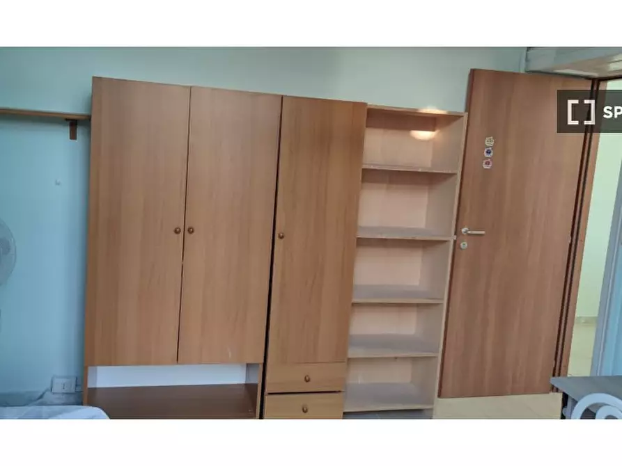 Immagine 4 di Camera condivisa in affitto  in Piazza Crocelle ai Mannesi a Napoli