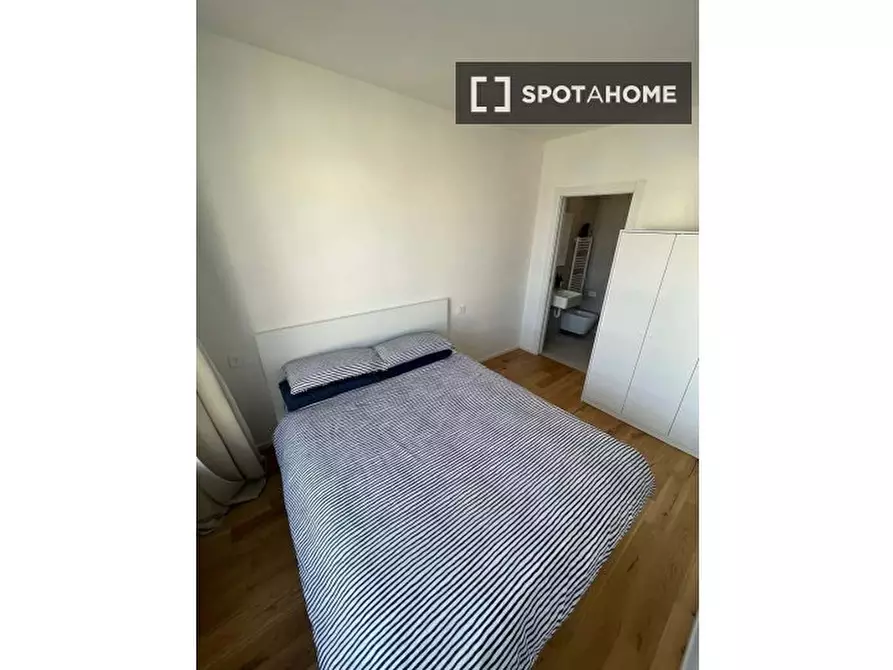 Immagine 5 di Appartamento in affitto  in Via Valbrona a Milano