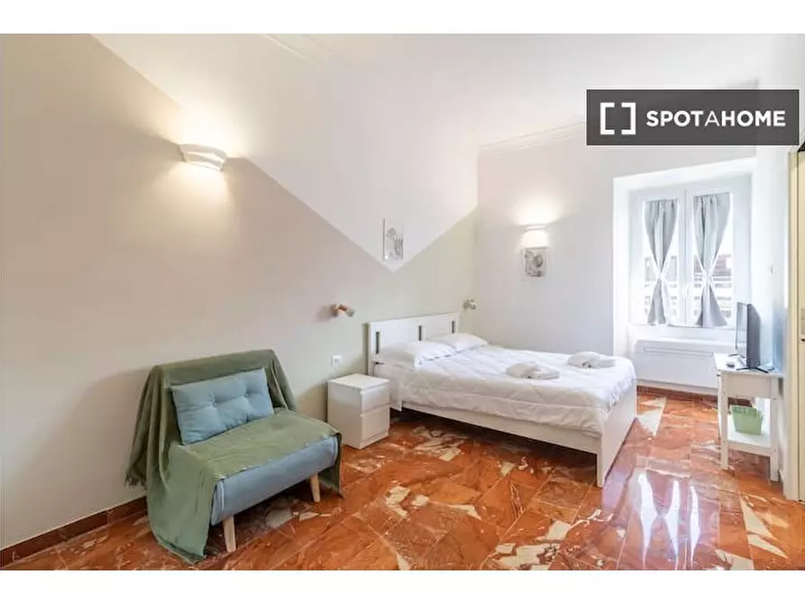 Immagine 1 di Appartamento in affitto  in Via Filippo Turati a Roma
