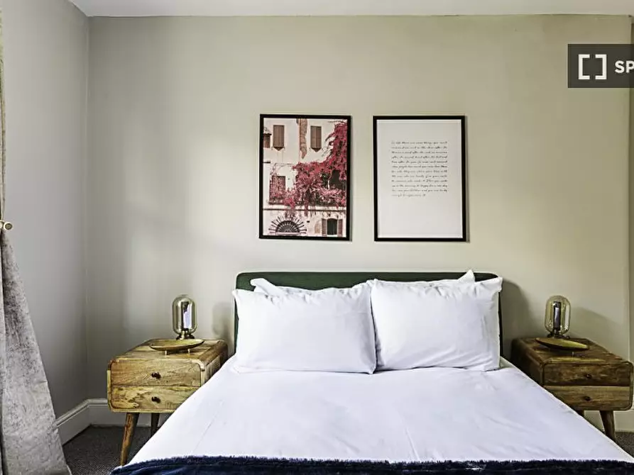Immagine 3 di Appartamento in affitto  in Fulham Palace Road a Hammersmith