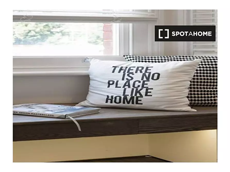 Immagine 5 di Appartamento in affitto  in b Winchester Ave a Camden Town